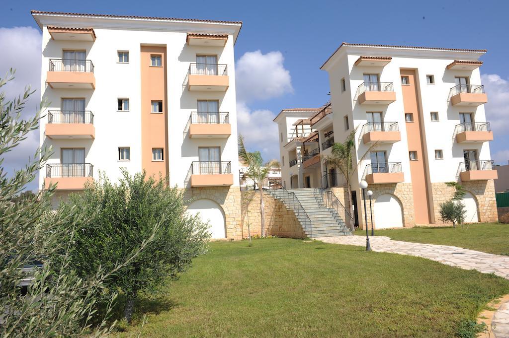 Oracle Exclusive Resort Paphos Exterior photo