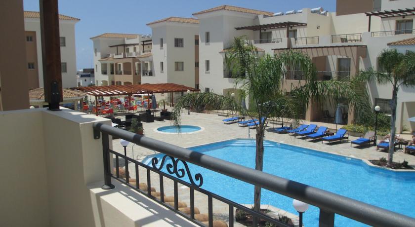 Oracle Exclusive Resort Paphos Exterior photo