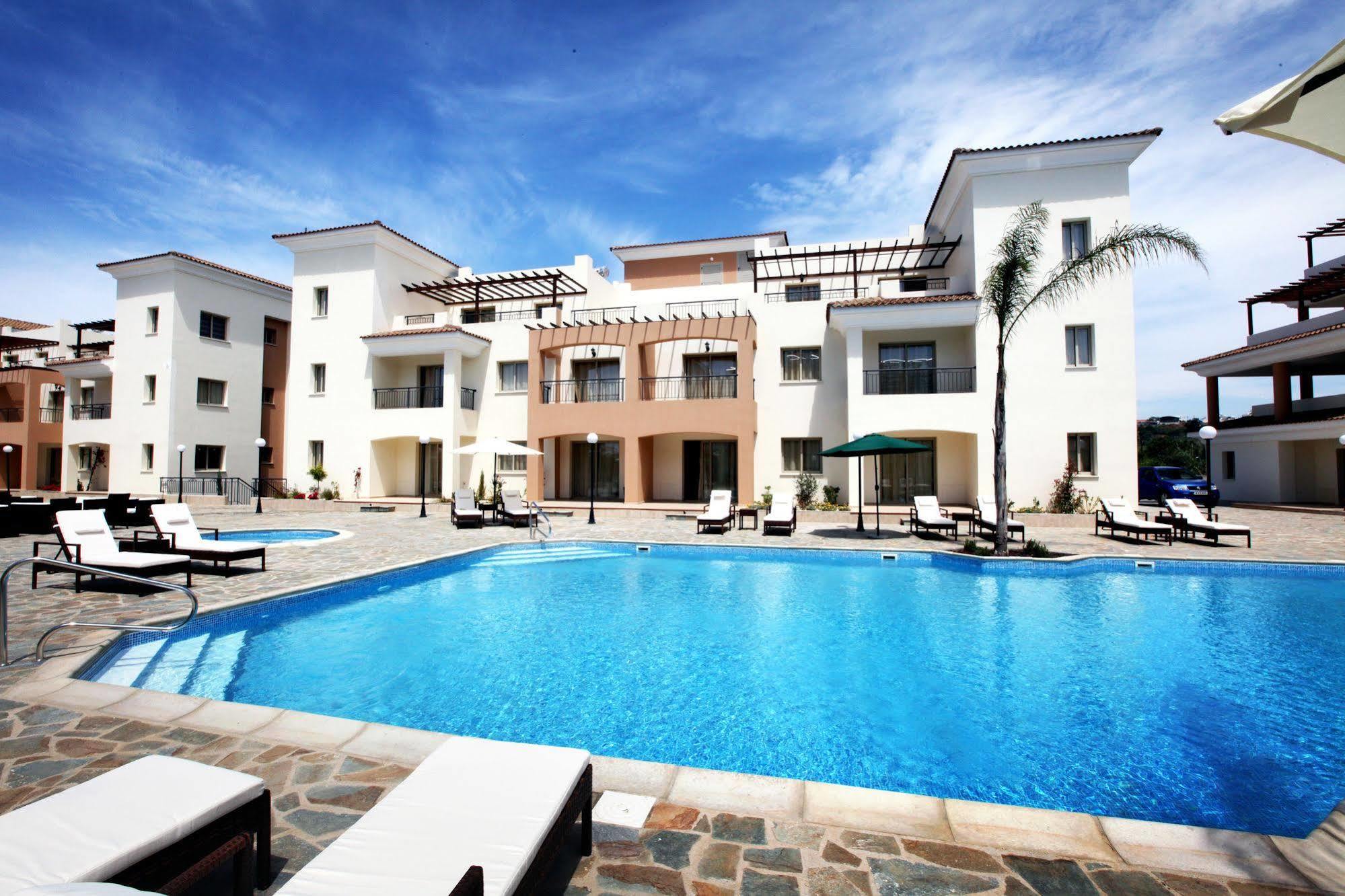 Oracle Exclusive Resort Paphos Exterior photo