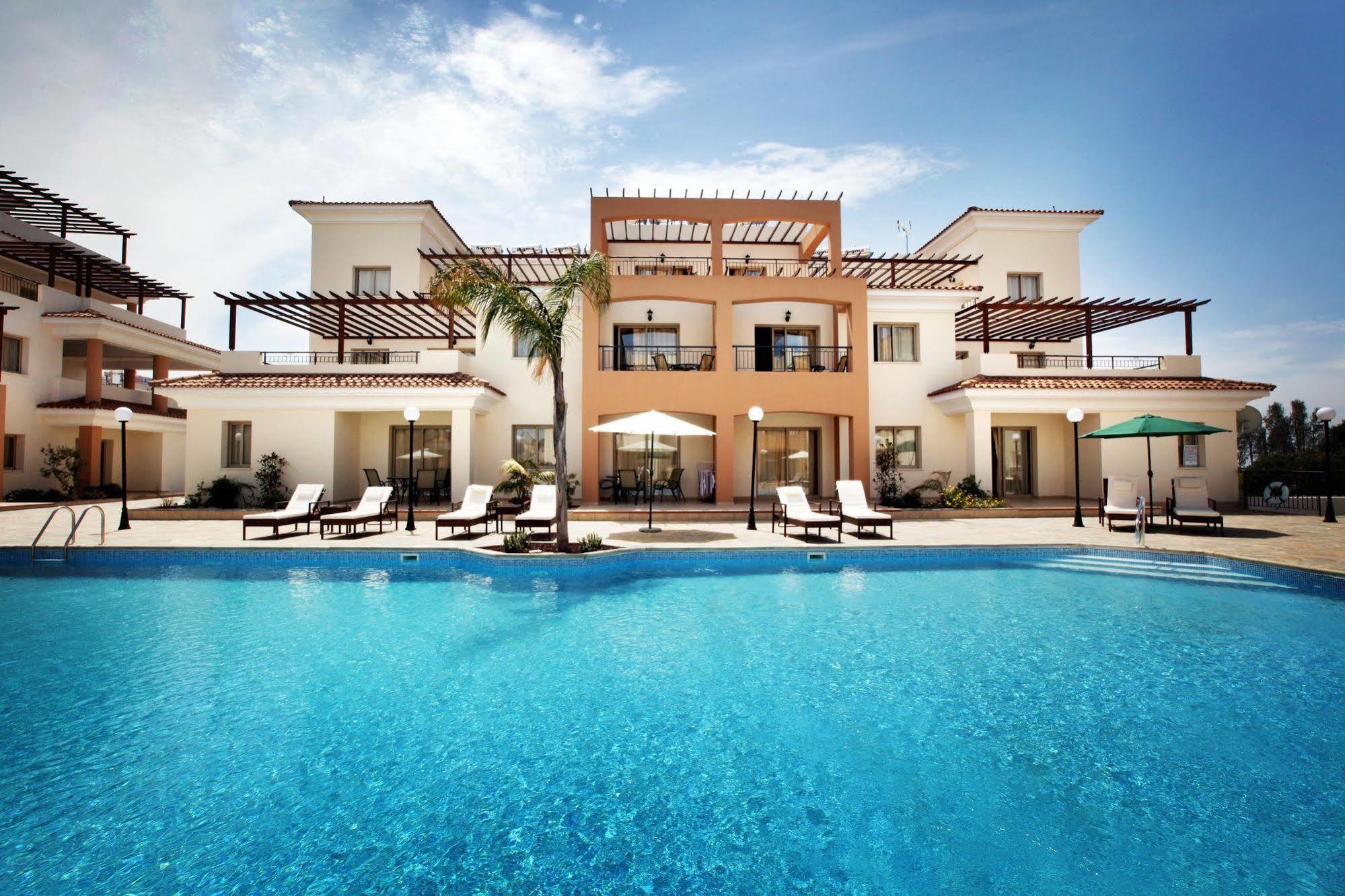 Oracle Exclusive Resort Paphos Exterior photo